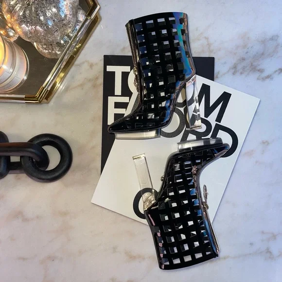 Versace Black Patent Leather Plexiglass PVC Platform Cutout Caged Boots Moody - Picture 4 of 17